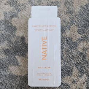 Native Sweet Peach & Nectar Body Wash - White and Orange